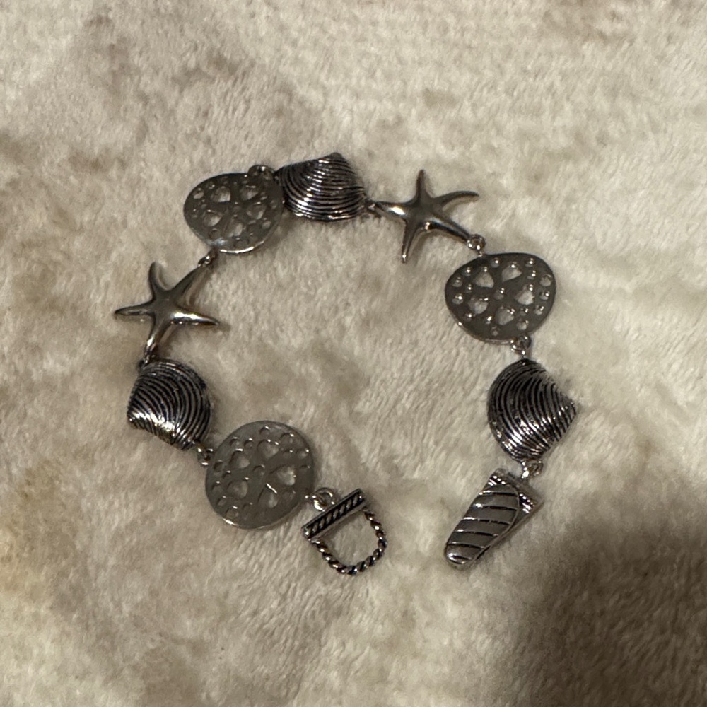 Vintage Silver Seashell Charm Bracelet